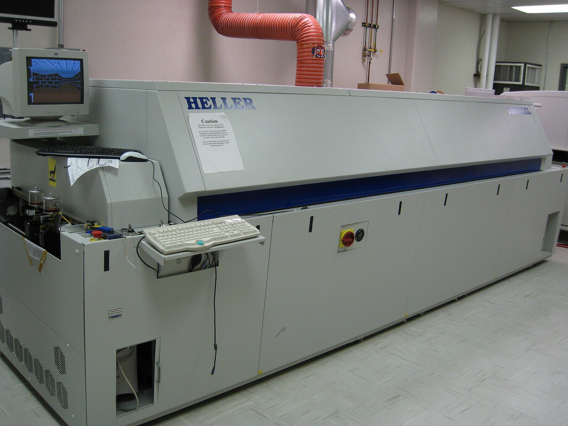 Heller nitrogen reflow soldering oven in SMT production